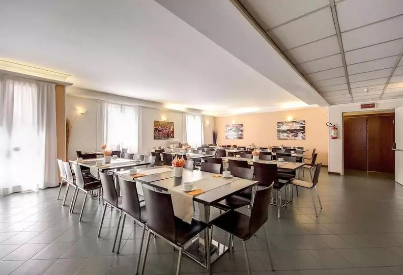 בית מלון כפרי Alba Roma