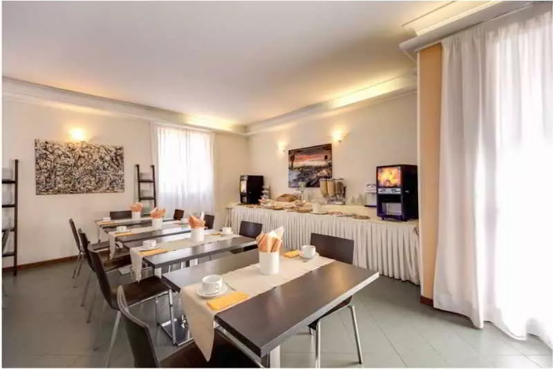 בית מלון כפרי Alba Roma