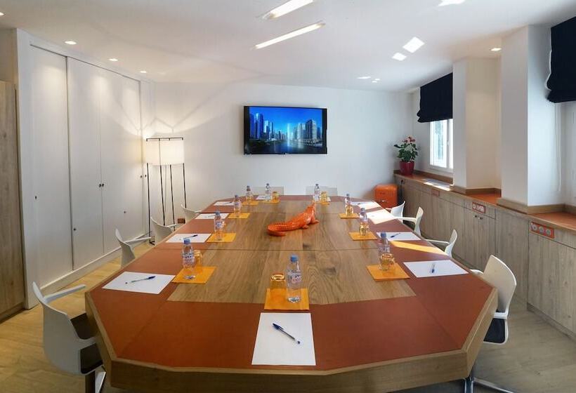 ホテル Gratte Ciel Ariana