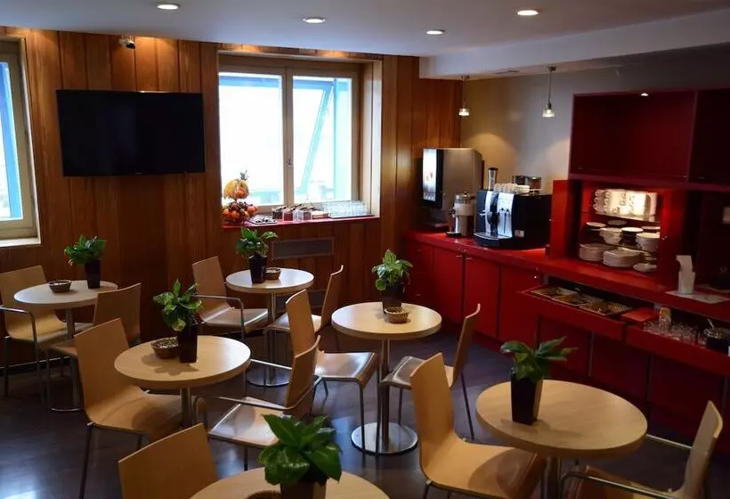 ホテル Gratte Ciel Ariana