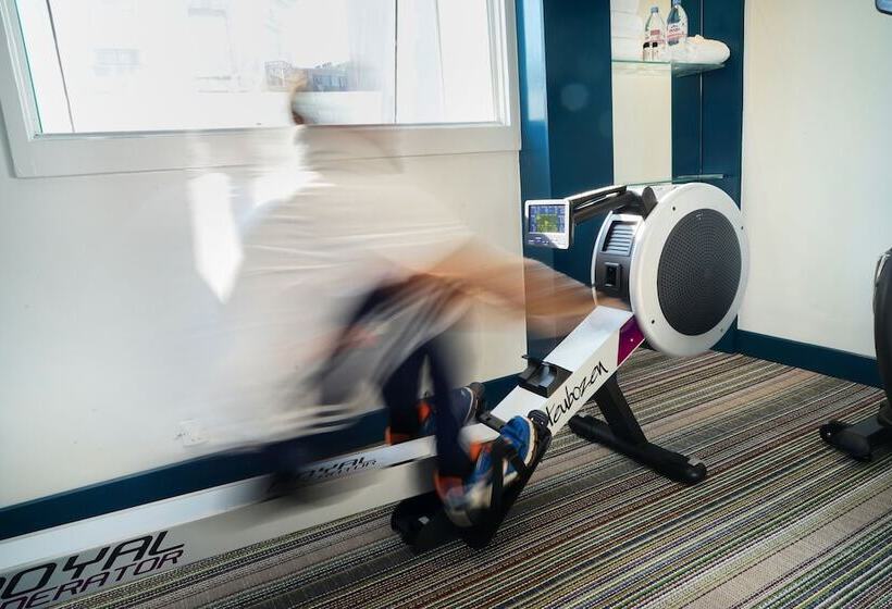 ホテル Gratte Ciel Ariana