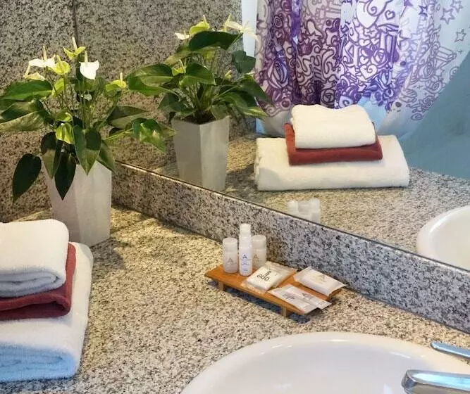 ホテル Gratte Ciel Ariana