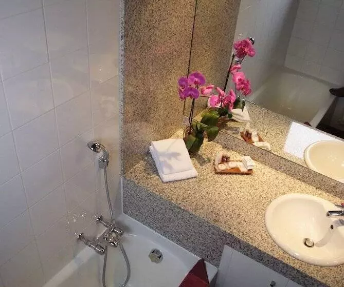 ホテル Gratte Ciel Ariana