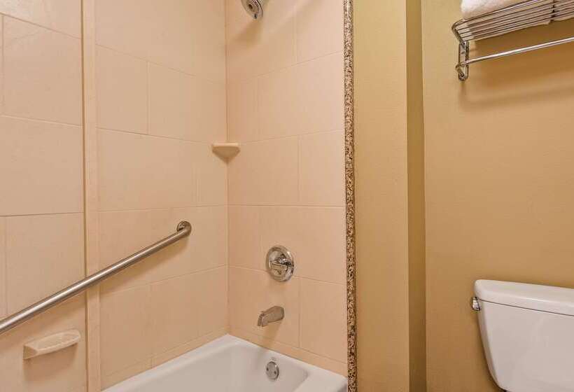 فندق Best Western Plus Avita Suites