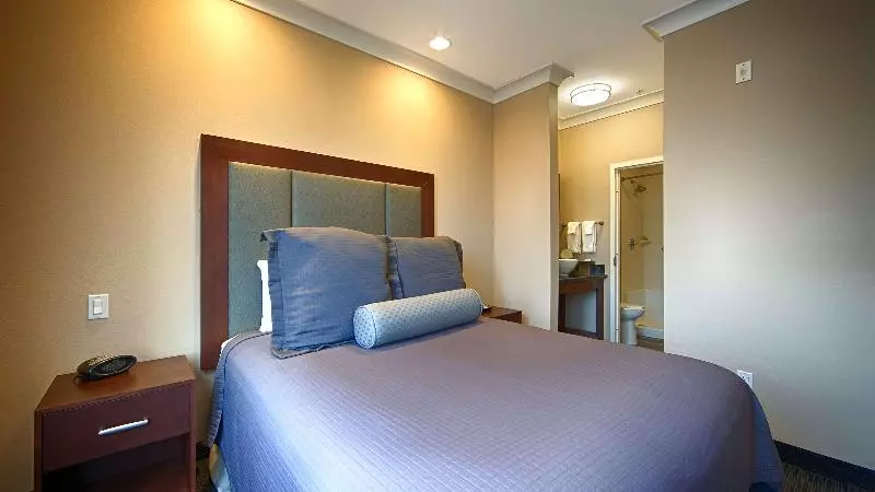 ホテル Best Western Plus Avita Suites