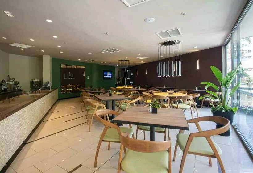 Отель Estelar Blue