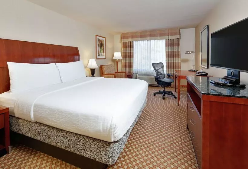 هتل Hilton Garden Inn San Diego Del Mar