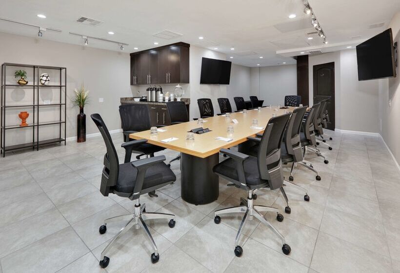 فندق Hilton Garden Inn San Diego Del Mar