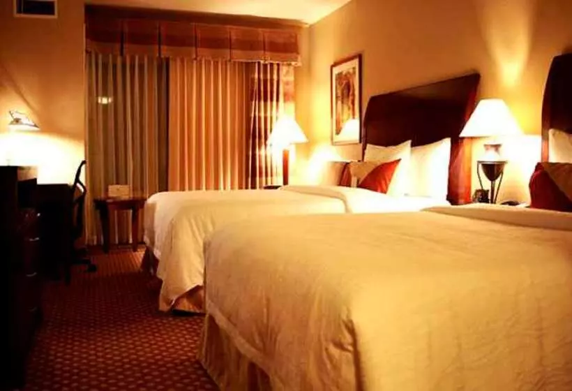 هتل Hilton Garden Inn San Diego Del Mar