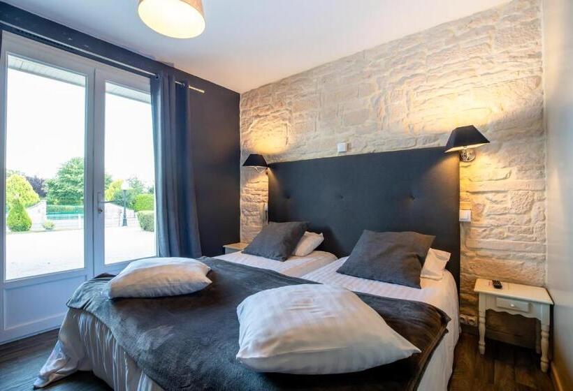 فندق Hôtel Parc Adélie Logis Hôtels