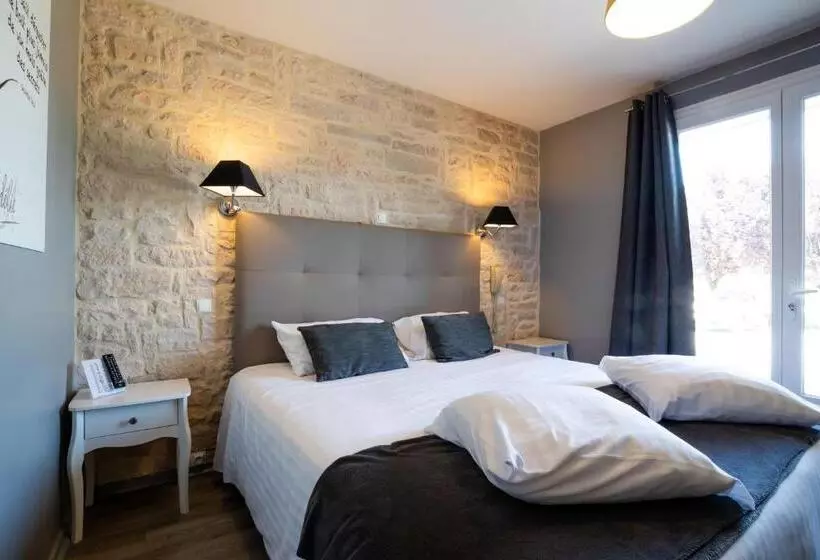 هتل Hôtel Parc Adélie Logis Hôtels