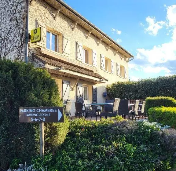 هتل Hôtel Parc Adélie Logis Hôtels