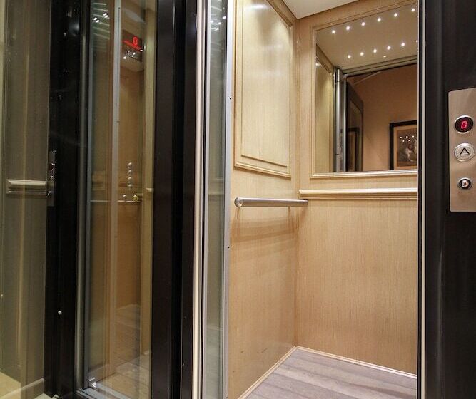 ホテル Saintlouis Marais