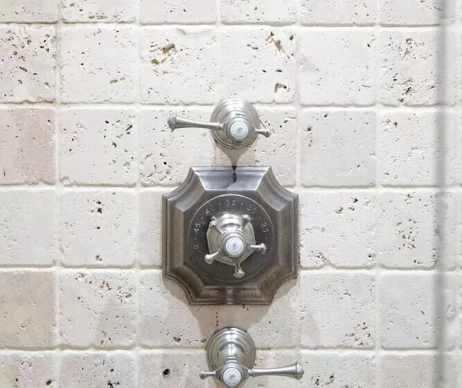 هتل Saintlouis Marais