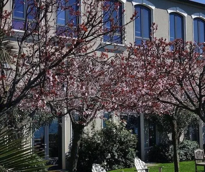 ホテル Sumahan On The Water Special Class