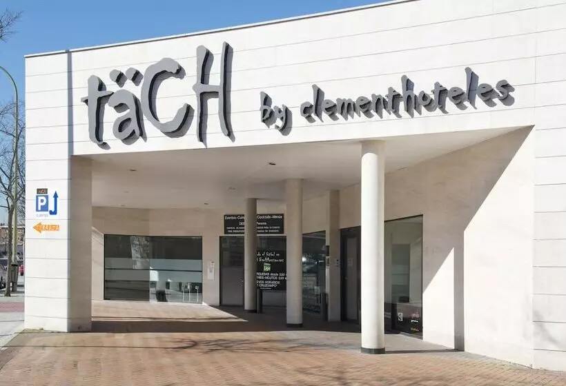 هتل Täch Madrid Airport