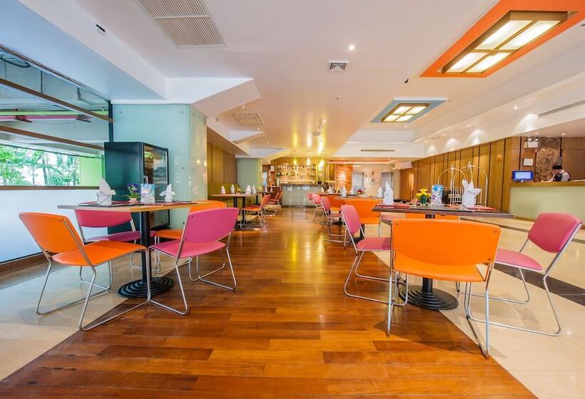 Hotel The Seasons Bangkok Huamark Sha