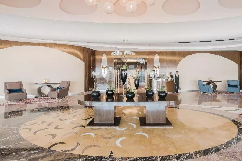 Staybridge Suites Dubai Internet City, An Ihg