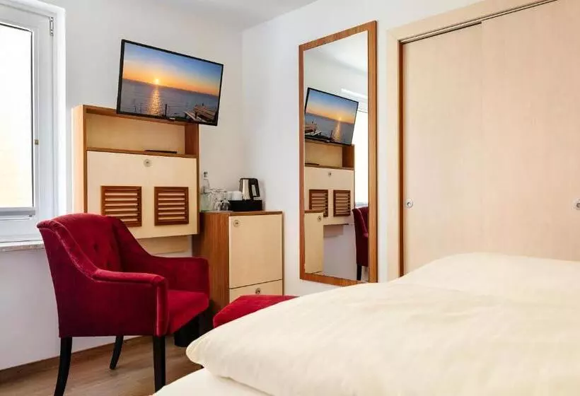 Aamiaismajoitus (B&B) Helgolandia Dependance