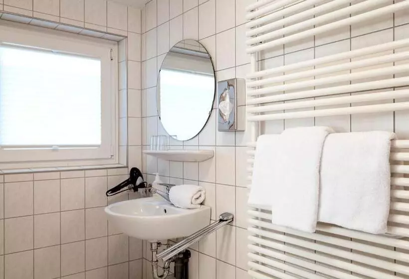 Aamiaismajoitus (B&B) Helgolandia Dependance