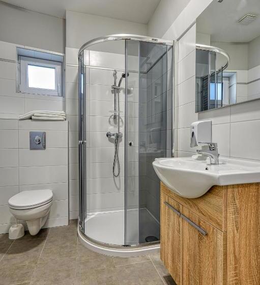 مبيت وإفطار Tercia Kópháza Panzió B