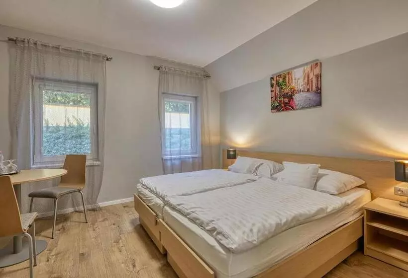 Aamiaismajoitus (B&B) Tercia Kópháza Panzió B