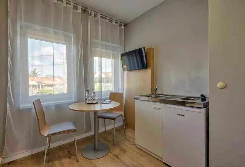 Aamiaismajoitus (B&B) Tercia Kópháza Panzió B