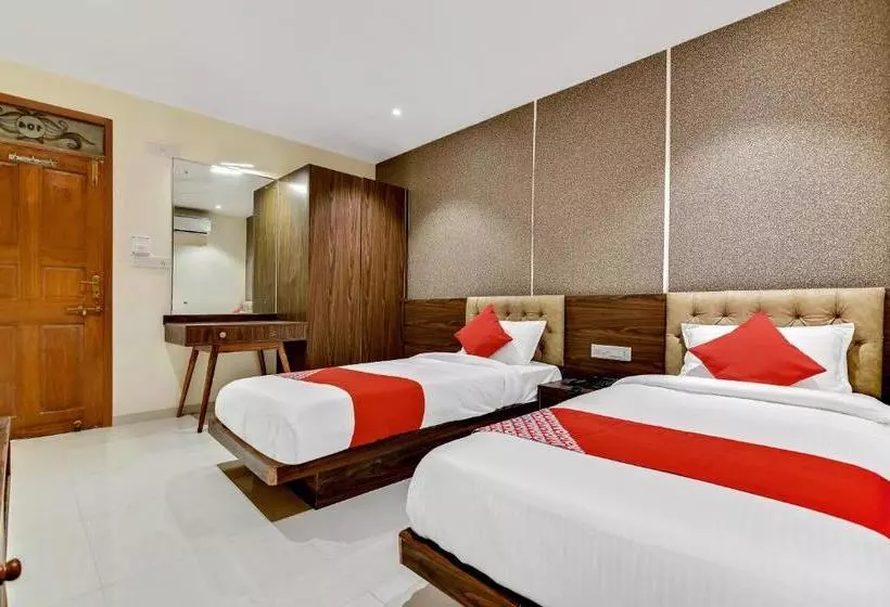 ホテル Oyo 37671 Sudarshan Palace