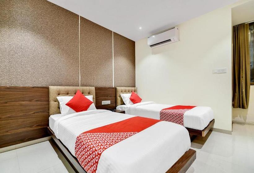 Hôtel Oyo 37671 Sudarshan Palace