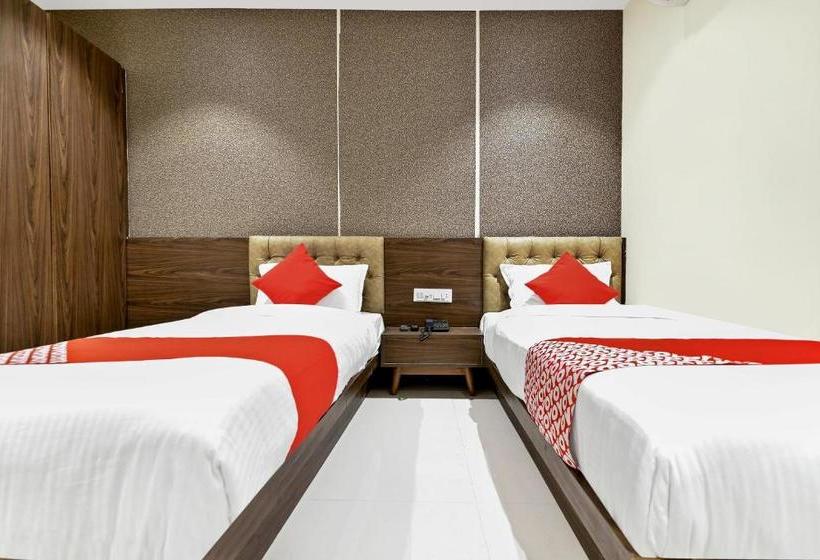 Hôtel Oyo 37671 Sudarshan Palace