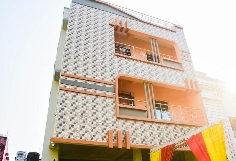 Hotel Oyo 78836 David S Den