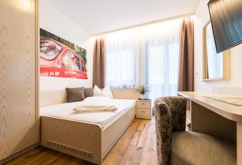 ホテル Sigmunderhof