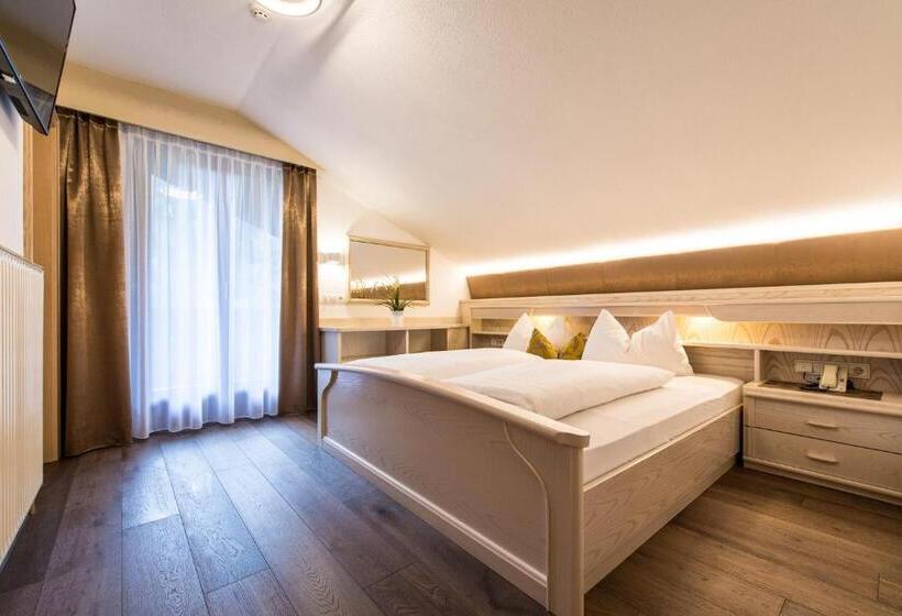 ホテル Sigmunderhof