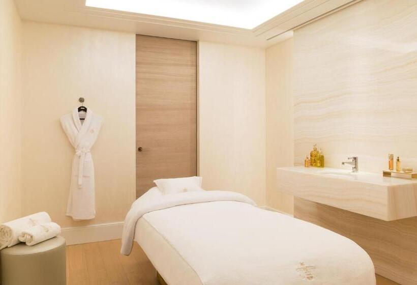 هتل The Woodward An Oetker Collection