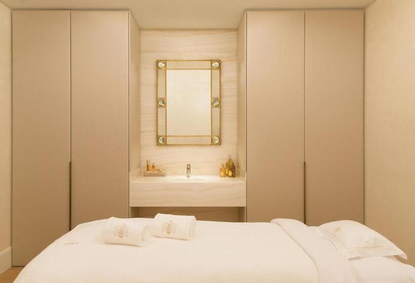 هتل The Woodward An Oetker Collection