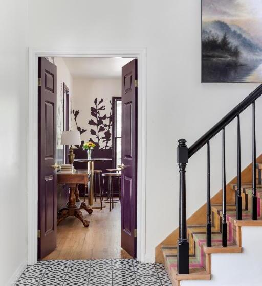 فندق Wimberley Inn & Bar