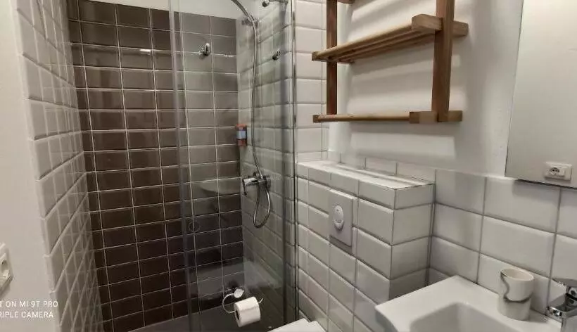 Majatalo Guesthouse Tershana