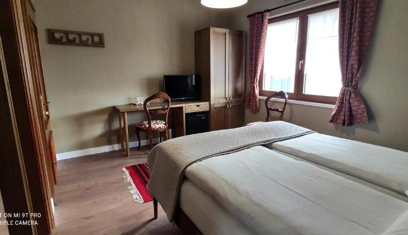 ペンション Guesthouse Tershana