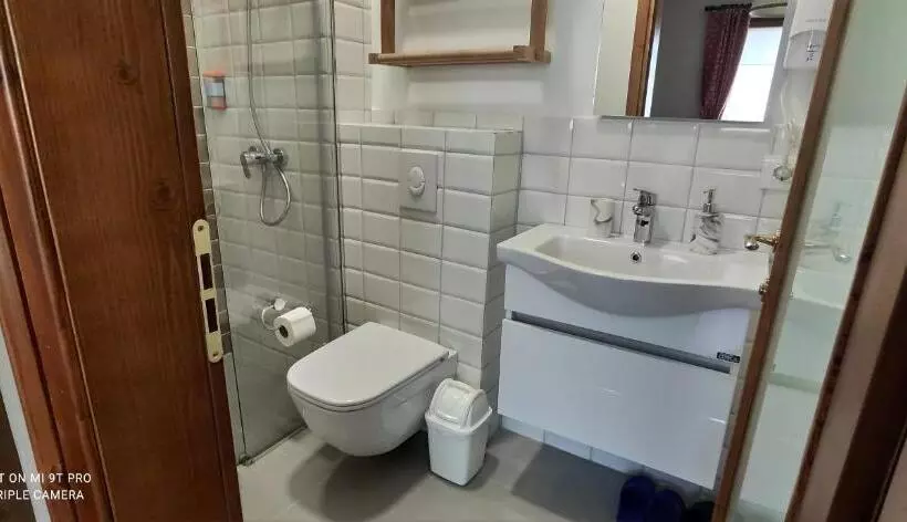 Majatalo Guesthouse Tershana