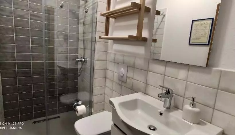 Majatalo Guesthouse Tershana