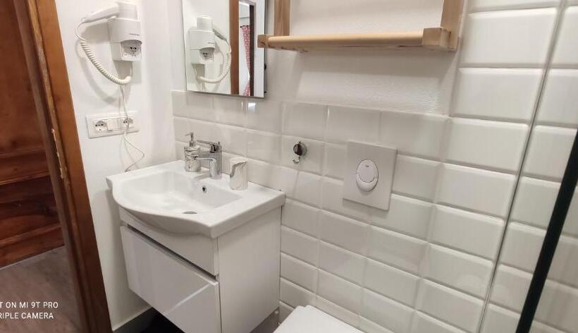 ペンション Guesthouse Tershana