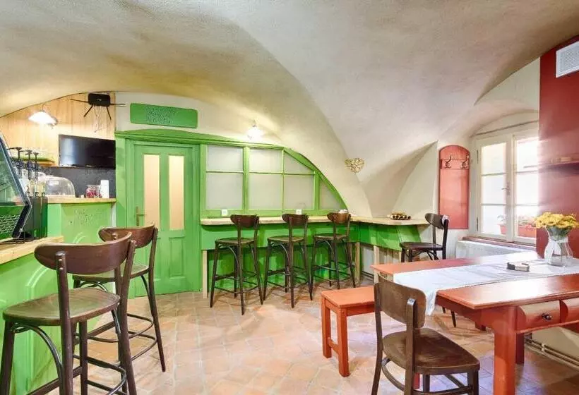 Majatalo Měšťanský Dům   Kulturní Památka Mlýnská 119