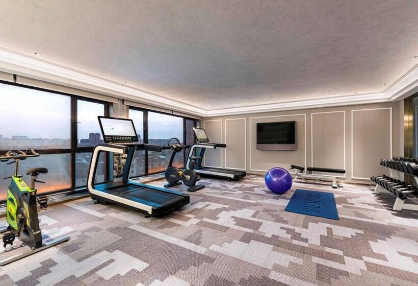 בית מלון כפרי Mercure Nantong Downtown