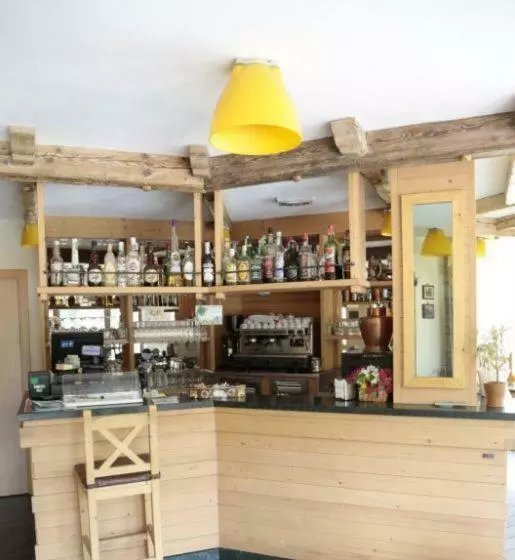 ホテル Ristorante Vittoria