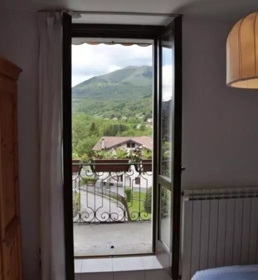 ホテル Ristorante Vittoria