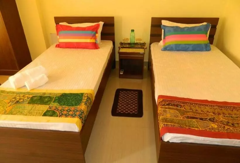پانسیون Eastin Homestay