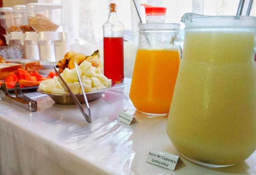 펜션 Pousada Da Baleia