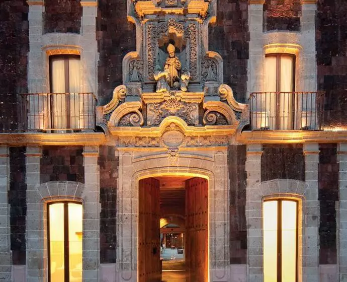 Hotel De Cortes