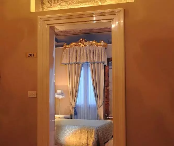 هتل Ai Due Principi
