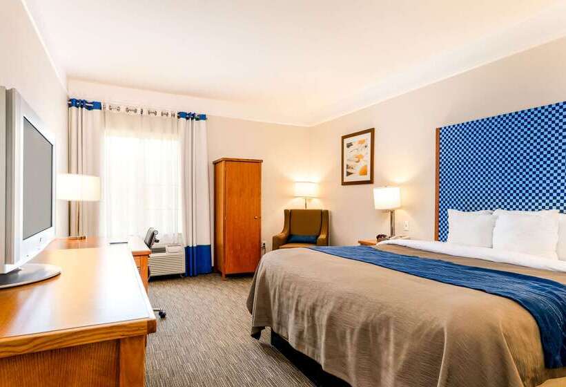 فندق Spark By Hilton Savannah Airport